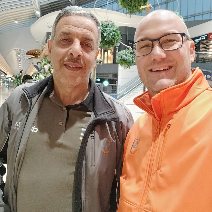 Collega's van schoonmaakbedrijf 1nergiek aan het werk bij Cityplaza Nieuwegein
