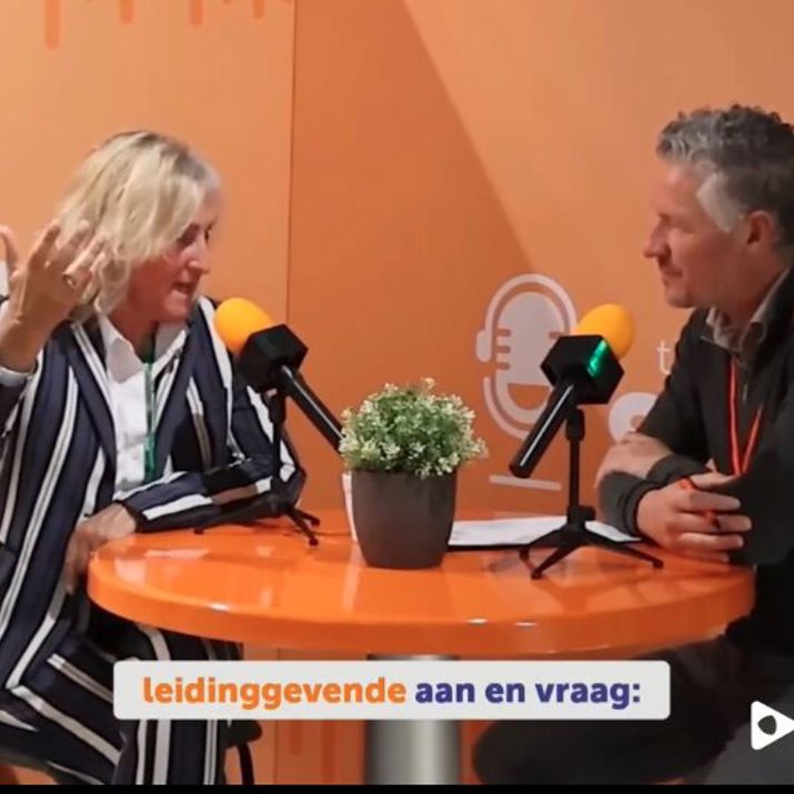 Algemeen directeur Laetitia Simonis van schoonmaakbedrijf 1nergiek bij podcast The Happy Shift