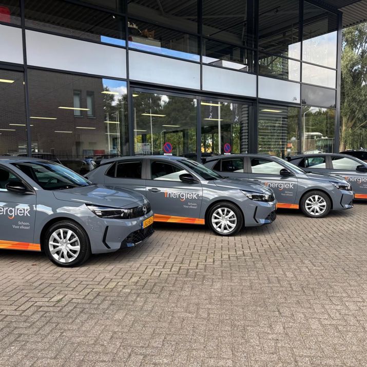 Auto's van schoonmaakbedrijf 1nergiek