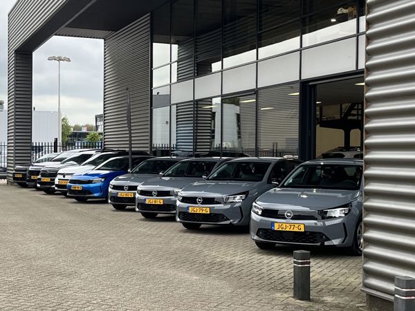 Auto's van schoonmaakbedrijf 1nergiek